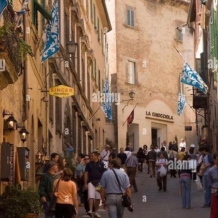 Bed and breakfast Il Corso Di Montepulciano Stazione Extérieur photo